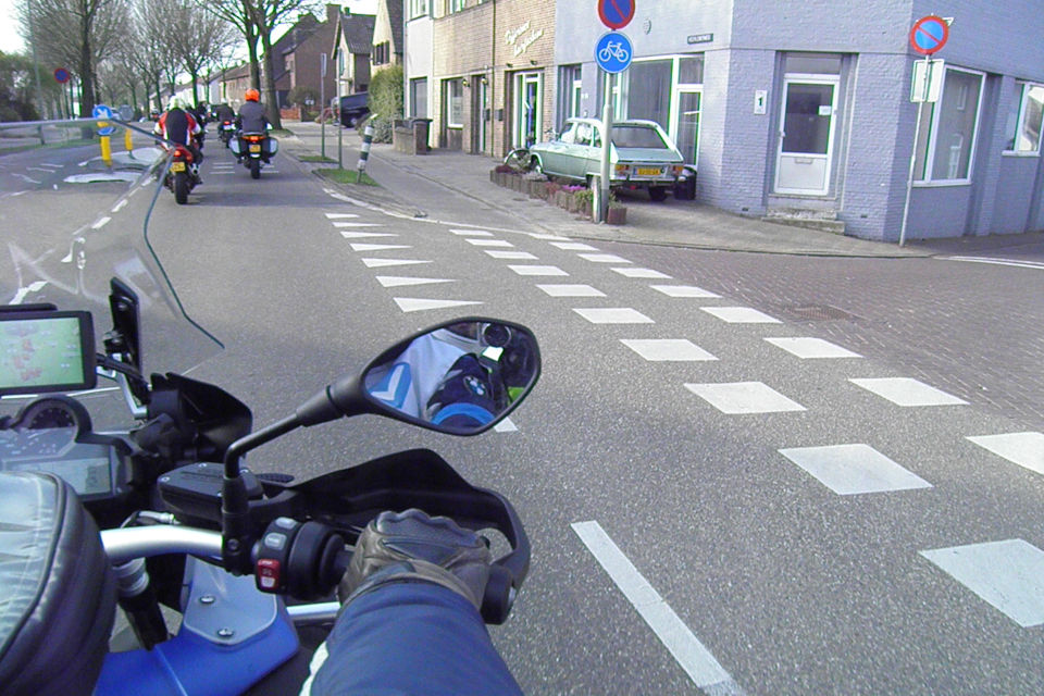 Motorrijbewijspoint Brunssum theorie cursus online